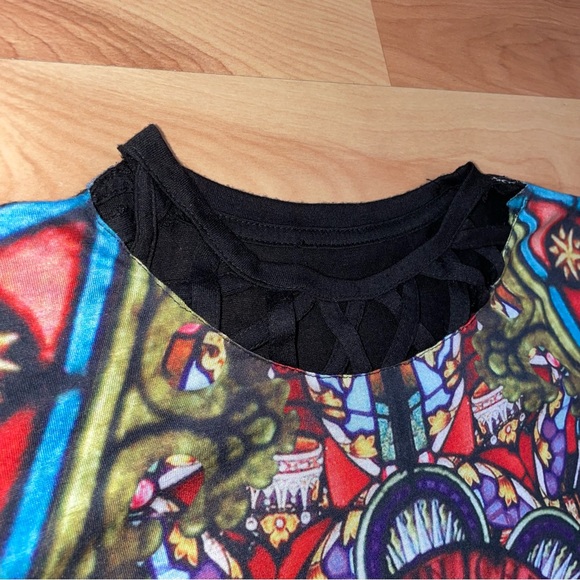 Reworked colorful one of a kind clubbing it boy cutout short sleeve tee size S - Picture 6 of 14